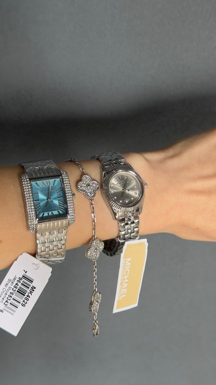 БРАСЛЕТ КЛЕВЕР 5 КВІТОЧОК СРІБНОГО КОЛЬОРУ